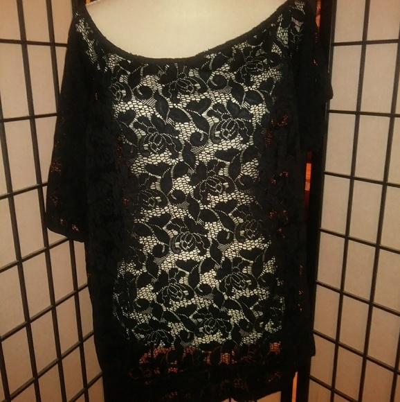 Torrid Tops - Torrid Twist Tee Black Lace Drop shoulder top- OBO